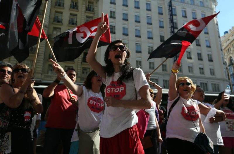 [Fotos]: Concentración en Madrid contra el ERE de Atento - Imagen-1
